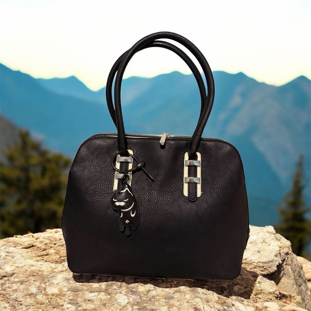 Elegant Black Handbag
